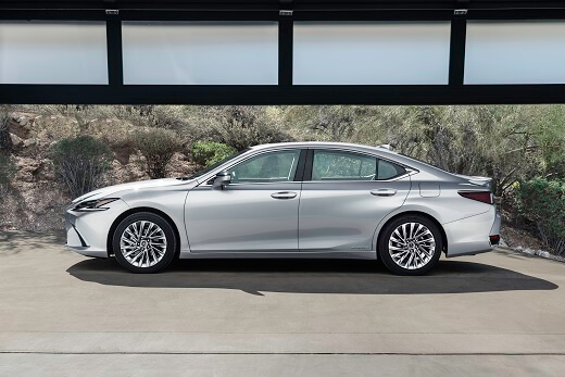 לקסוס ES - מתיחת פנים